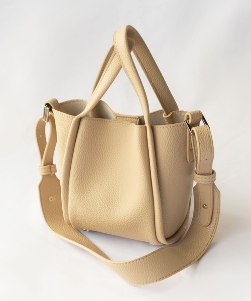 me+em select（ミームセレクト）の「【 6色展開 ／ ３WAY 】フェイクレザースクエアバケツバッグ（ ポーチ／ショルダーストラップ付属 ）（ハンドバッグ・レディース・ホワイト/ブラック/ベージュ/パープル/ブラウン/グリーン・FREE）」の13枚目の写真