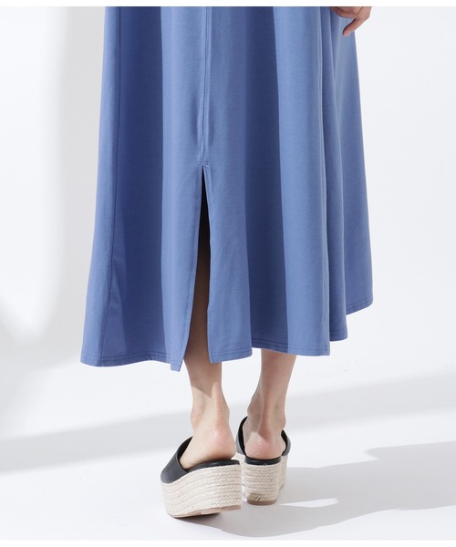 Settimissimo（セッティミッシモ）の「バックスリットカットロングワンピース（ワンピース・レディース・ブラック/ベージュ/ブルー・M）」の7枚目の写真