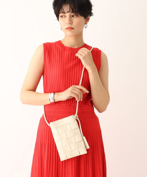 OPAQUE.CLIP（オペークドットクリップ）の「◆メッシュ編み携帯ショルダーバッグ（ショルダーバッグ・レディース・ブラック/オフホワイト/ブラウン系その他/ダークネイビー・00）」の2枚目の写真