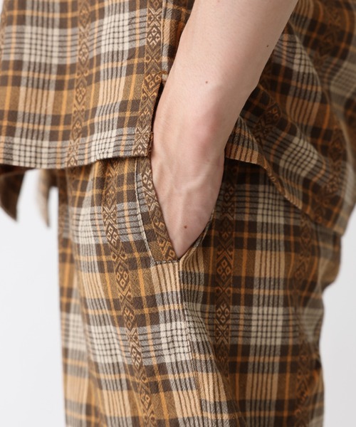 BROKEN BASE（ブロークンベース）の「ワイドチェックパンツ（その他パンツ・メンズ・ブラック/イエロー・MEDIUM/LARGE）」の18枚目の写真