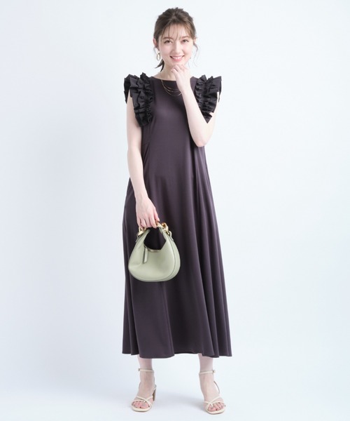 Apuweiser-riche（アプワイザーリッシェ）の「フリルスリーブ