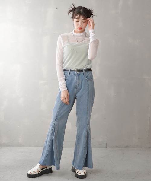 SPINNS（スピンズ）の「ボックスプリーツ デニムフレアパンツ（デニムパンツ・レディース・ブルー/ライトブルー・ONESIZE）」の6枚目の写真