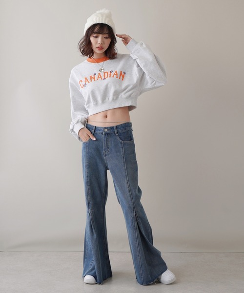 SPINNS（スピンズ）の「ボックスプリーツ デニムフレアパンツ（デニムパンツ・レディース・ブルー/ライトブルー・ONESIZE）」の18枚目の写真