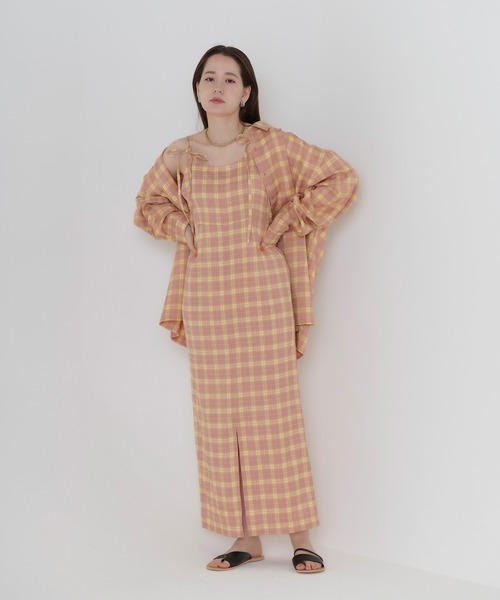 TINA：JOJUN（ティーナジョジュン）の「ユニセックス マドラスチェックシャツ TINA：JOJUN（シャツ/ブラウス・レディース・ピンク/ブラック・M）」の3枚目の写真