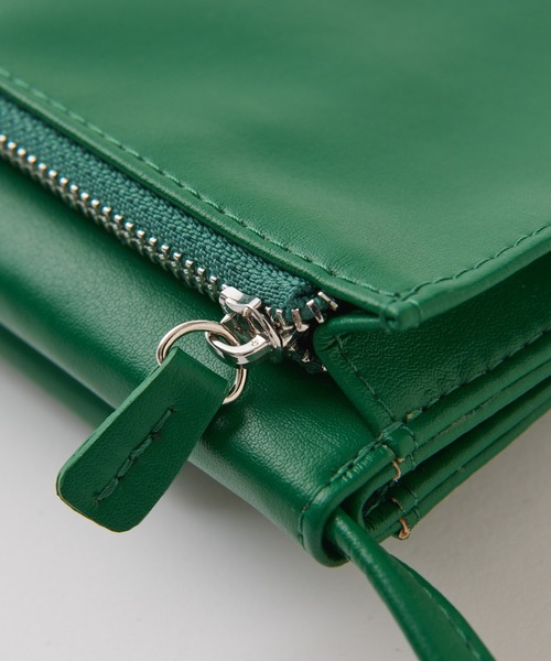 Actually（アクチュアリー）の「フェイクレザー 横型モバイルショルダー 財布（ショルダーバッグ・レディース・ブラック/グリーン/ベージュ/シルバー/パープル/グレー・フリー）」の9枚目の写真