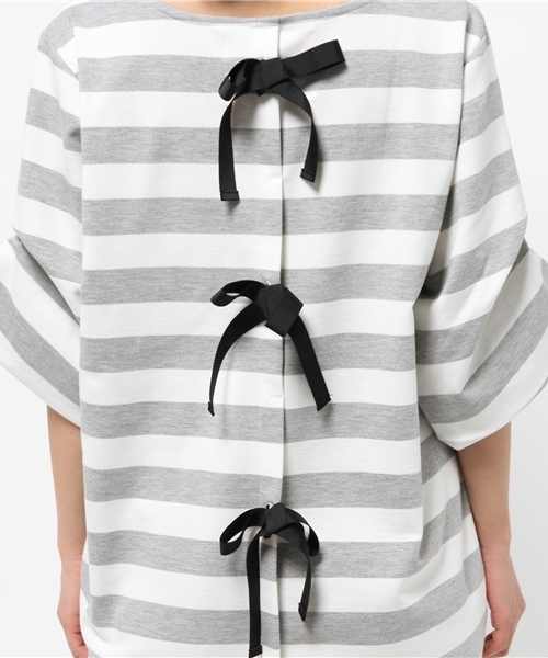 DISCOAT(ディスコート)の「【Discoat】ポンチ後ろリボンボーダーワンピース(ワンピース・レディース・オフホワイト/グレー・フリ-)」の15枚目の写真