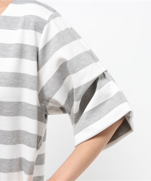 DISCOAT(ディスコート)の「【Discoat】ポンチ後ろリボンボーダーワンピース(ワンピース・レディース・オフホワイト/グレー・フリ-)」の4枚目の写真