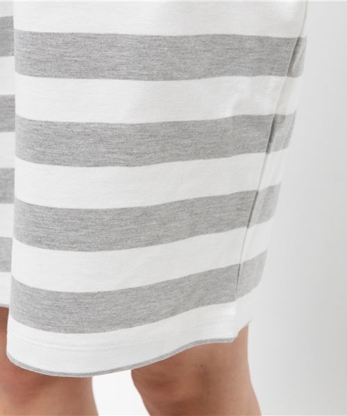 DISCOAT(ディスコート)の「【Discoat】ポンチ後ろリボンボーダーワンピース(ワンピース・レディース・オフホワイト/グレー・フリ-)」の6枚目の写真