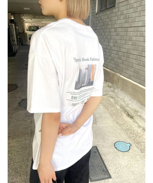EMODA（エモダ）の「ボーイズルーズプリントTシャツ（Tシャツ/カットソー・レディース・ブルー/ホワイト/グレー/ブラック・FREE）」の8枚目の写真