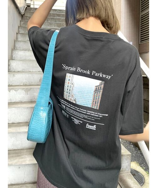 EMODA（エモダ）の「ボーイズルーズプリントTシャツ（Tシャツ/カットソー・レディース・ブルー/ホワイト/グレー/ブラック・FREE）」の14枚目の写真