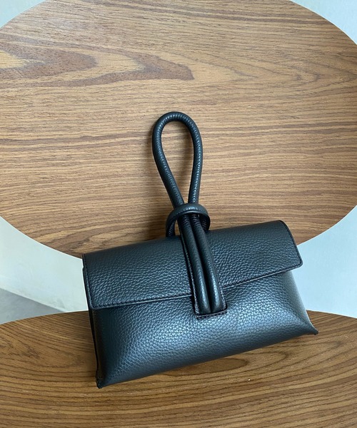 DouDou（ドゥドゥ）の「ループ2WAYハンドルバッグ（ショルダーバッグ・レディース・ホワイト/ブラック/レッド・FREE）」の9枚目の写真