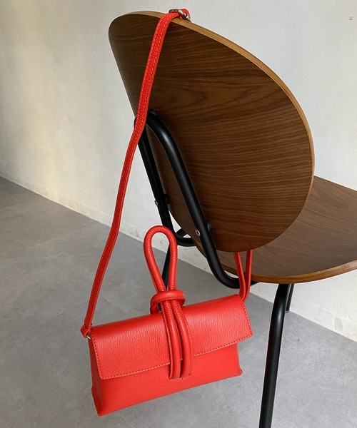 DouDou（ドゥドゥ）の「ループ2WAYハンドルバッグ（ショルダーバッグ・レディース・ホワイト/ブラック/レッド・FREE）」の11枚目の写真