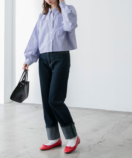 BONLECILL(ボンルシール)の「ボリュームスリーブクロップドシャツ(シャツ/ブラウス・レディース・オフホワイト/ブルー/ネイビー系/ブルー系/レッド系/グリーン系/ネイビー系2/ベージュ系/ワイン系/ブラック系/ブルー系2/ブルー系3/ブルー系1・FREE)」の18枚目の写真