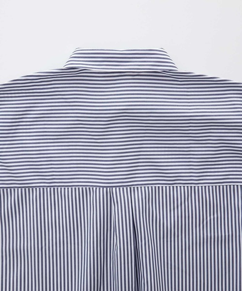 BONLECILL(ボンルシール)の「ボリュームスリーブクロップドシャツ(シャツ/ブラウス・レディース・オフホワイト/ブルー/ネイビー系/ブルー系/レッド系/グリーン系/ネイビー系2/ベージュ系/ワイン系/ブラック系/ブルー系2/ブルー系3/ブルー系1・FREE)」の22枚目の写真