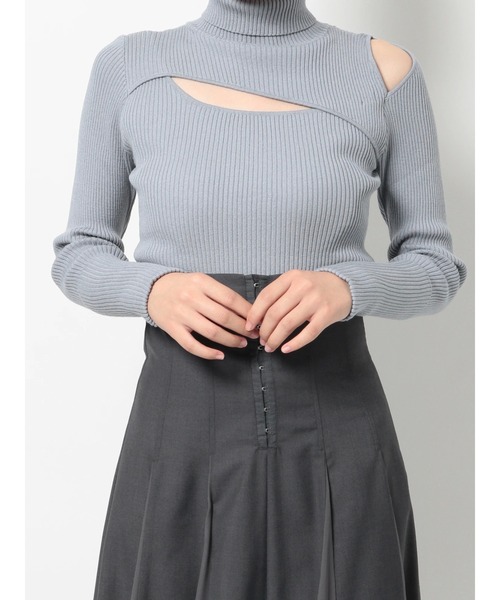 MERCURYDUO(マーキュリーデュオ)の「2WAYスリットタートルニット(ニット/セーター・レディース・チャコールグレー/ライトブルー/オフホワイト/ライム/ブラック・FREE)」の5枚目の写真