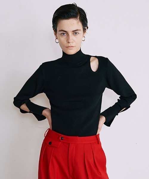 EMMA LIMBER（エマリンバー）の「Rib Wave Slit Tops（リブウェーブスリットニットトップス）（ニット/セーター・レディース・ホワイト/ブラック/オレンジ・FREE）」の3枚目の写真