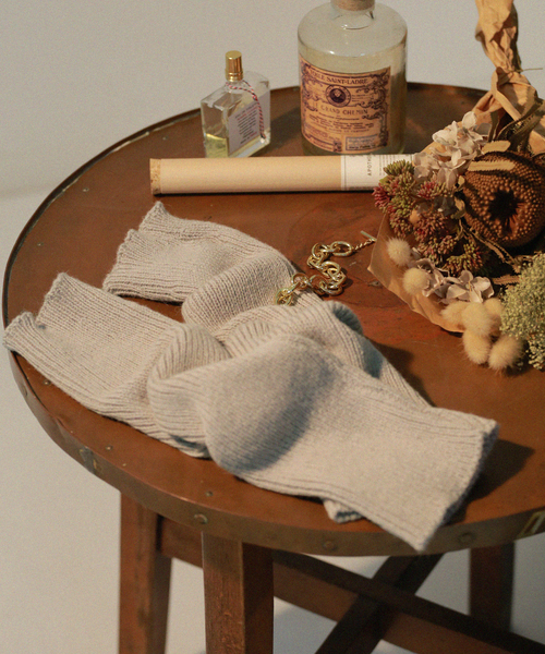 HIGHLAND 2000（ハイランドトゥーサウザンド）の「【HIGHLAND2000 / ハイランド2000】SUPER LONG GLOVE：手袋（手袋・レディース・ライトグレー/ブラック/ベージュ・FREE）」の2枚目の写真