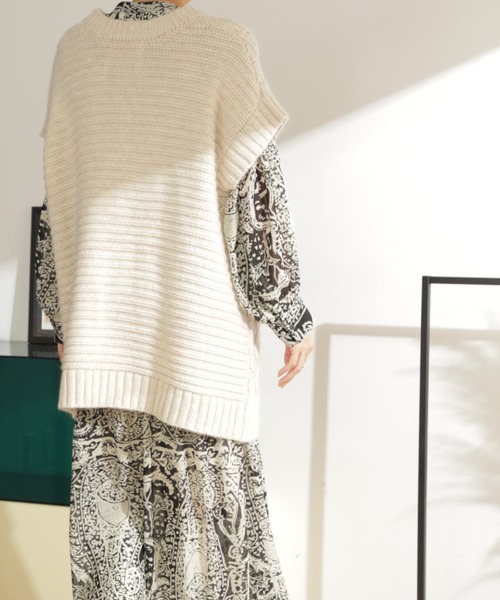 Mirror Mirror on the wall（ミラーミラー）の「(MIRROR MIRROR ON THE WALL)ケーブルニット　ビッグベスト×プリントワンピース 3WAY SET（ワンピース・レディース・グリーン/ホワイト・FREE）」の18枚目の写真