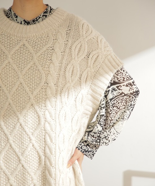 Mirror Mirror on the wall（ミラーミラー）の「(MIRROR MIRROR ON THE WALL)ケーブルニット　ビッグベスト×プリントワンピース 3WAY SET（ワンピース・レディース・グリーン/ホワイト・FREE）」の15枚目の写真