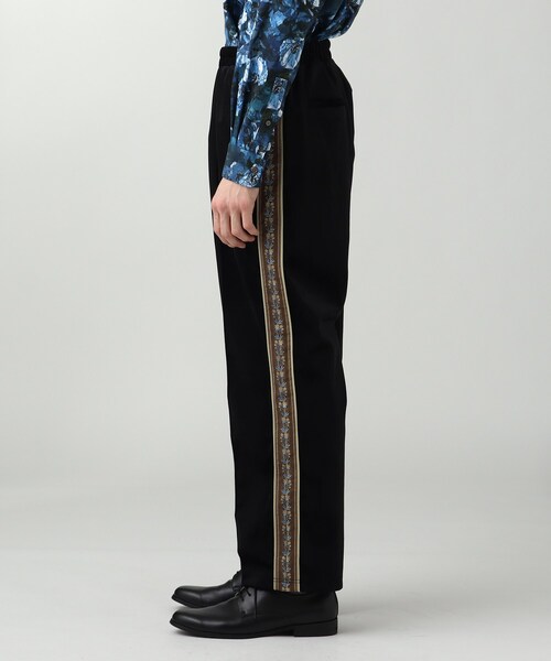 tk.TAKEO KIKUCHI（ティーケータケオキクチ）の「◆ベロアトラックパンツ（その他パンツ・メンズ・ブラック/ダークグリーン/ブルー・02/03）」の7枚目の写真