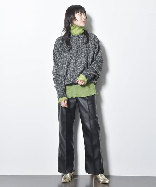 CITYSHOP（シティーショップ）の「KUSH KUSH HIGH NECK：カットソー（Tシャツ/カットソー・レディース・グリーン/ブラック/アイボリー・FREE）」の19枚目の写真