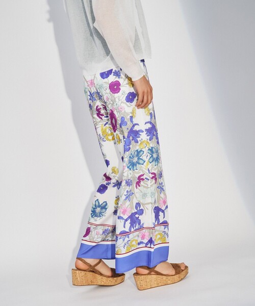 GRACE CONTINENTAL(グレースコンチネンタル)の「パネルフラワープリントパンツ(その他パンツ・レディース・ホワイト・36)」の12枚目の写真