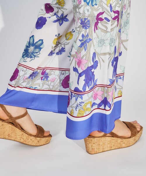 GRACE CONTINENTAL(グレースコンチネンタル)の「パネルフラワープリントパンツ(その他パンツ・レディース・ホワイト・36)」の16枚目の写真
