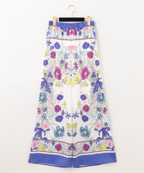 GRACE CONTINENTAL(グレースコンチネンタル)の「パネルフラワープリントパンツ(その他パンツ・レディース・ホワイト・36)」の17枚目の写真