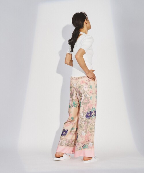 GRACE CONTINENTAL(グレースコンチネンタル)の「パネルフラワープリントパンツ(その他パンツ・レディース・ホワイト・36)」の20枚目の写真