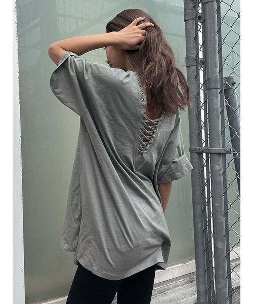 GYDA（ジェイダ）の「LOS ANGELES BACKレースアップTシャツ（Tシャツ/カットソー・レディース・オレンジ系その他3/オフホワイト/ライトグレー・FREE）」の16枚目の写真