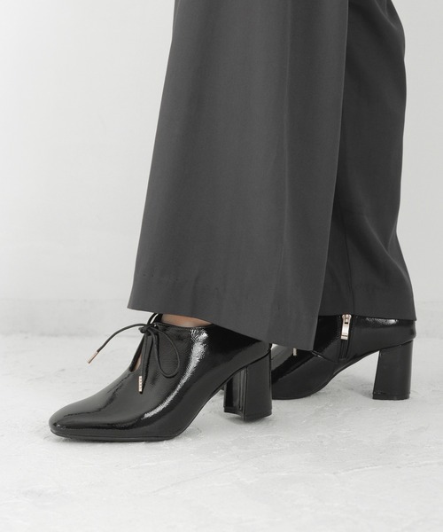 SOROTTO(ソロット)の「レースアップエナメルブーティー(パンプス・レディース・ブラック・S/M/L/LL/3L)」の19枚目の写真
