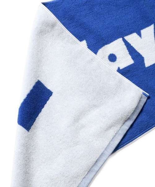 LFYT（エルエフワイティー）の「LFYT ラファイエット [Lafayette] - ロゴ ジャガード タオル 今治産 スポーツタオル [LOGO JACQUARD TOWEL]（タオル・メンズ・ブルー・ONE SIZE）」の8枚目の写真