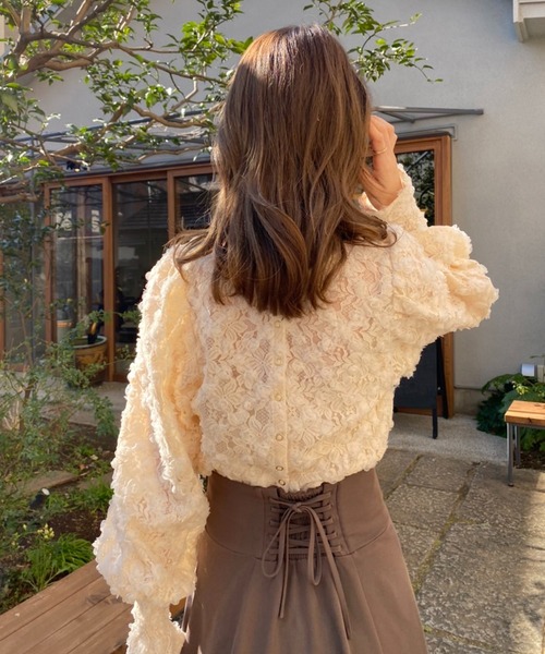 one after another NICE CLAUP(ワンアフターアナザーナイスクラップ)の「美シルエット大人かわいい。バックレースアップフレアスカート【ZOZO限定商品】(スカート・レディース・ベージュ/ブラック/ブラウン・SMALL/MEDIUM)」の6枚目の写真