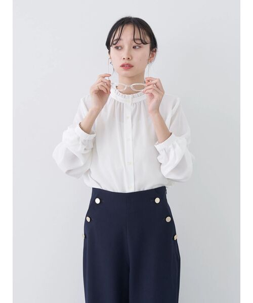 earth music&ecology（アースミュージックアンドエコロジー）の「スタンドフリルブラウス（シャツ/ブラウス・レディース・サックスブルー/オフホワイト/ピンク/ネイビー・FREE）」の13枚目の写真