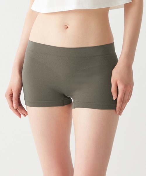 Tuche(トゥシェ)の「Tuche/トゥシェ ヒップの丸みにフィット レギュラーショーツ 3D立体成型(ショーツ・レディース・ブラウン系その他/グリーン系その他/ブラック/ピンク系その他/ベージュ/ライトベージュ/ブラウン系その他2/カーキ/ブルー系その他/ピンク系その他3/グリーン系その他2/ネイビー/ピンク系その他5/ピンク系その他4/ブルー系その他2/ピンク系その他2/ライム・MEDIUM/X-LARGE/LARGE)」の6枚目の写真