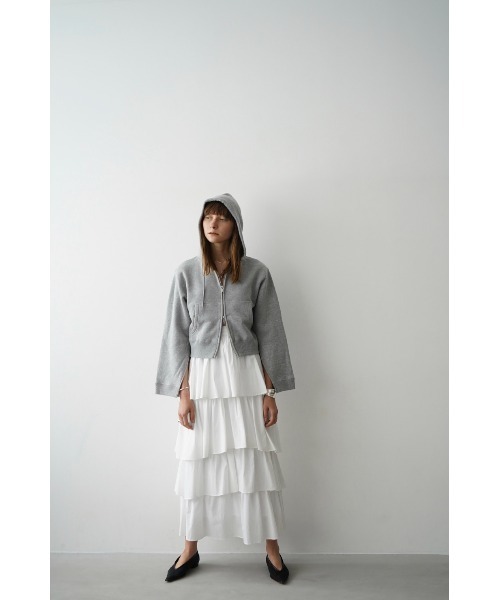 新品未使用！C SLIT SLEEVE COMPACT ZIPUPHOODIE CLANE（クラネ）の「CLANE/クラネ/C SLIT SLEEVE COMPACT ZIP UP