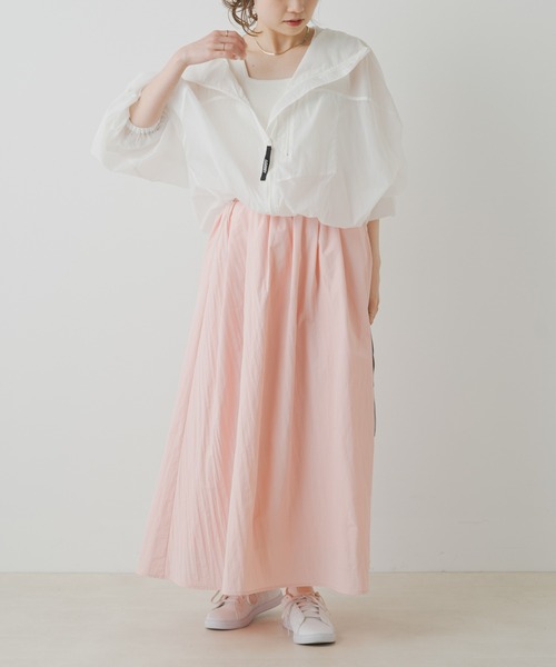 PUAL CE CIN(ピュアルセシン)の「リネンタッチスクエアタンクトップ(タンクトップ・レディース・グレイッシュベージュ/ブラック/オフホワイト/ブラウン・FREE)」の9枚目の写真