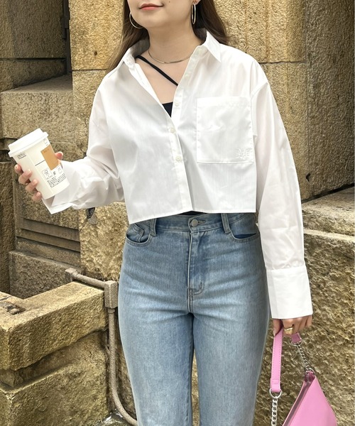 prose verse（プロズヴェール）の「ポケット刺繍クロップドシャツ（シャツ/ブラウス・レディース・オフホワイト/ブルー/ネイビー・MEDIUM）」の4枚目の写真