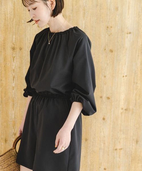 F by ROSSO（エフバイロッソ）の「F by ROSSO　UVCUTショートコンビネゾン（サロペット/オーバーオール・レディース・ブラック/ライトベージュ・FREE）」の2枚目の写真