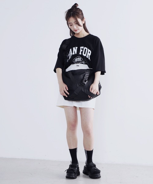 Figments(フィグメンツ)の「STANFORDオーバーTシャツ(Tシャツ/カットソー・レディース・ホワイト/ブラック・FREE)」の6枚目の写真