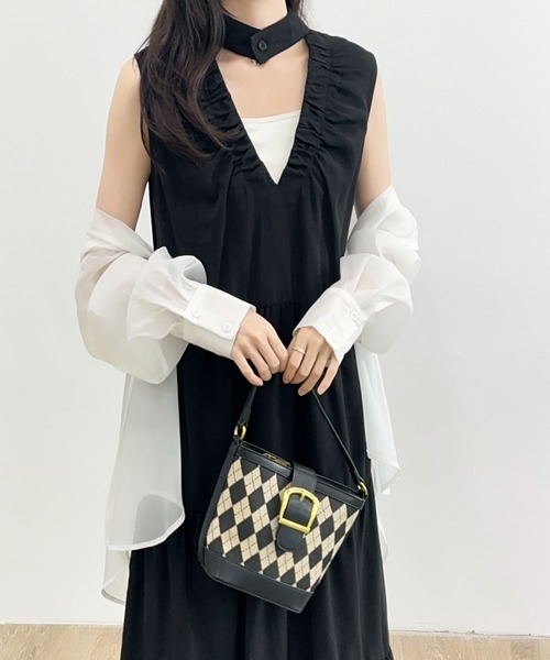 ECLIN(エクラン)の「前後2wayティアードマキシ丈ハイネックロングワンピース(ワンピース・レディース・ブラック/グレイッシュベージュ/グリーン・M/L)」の14枚目の写真