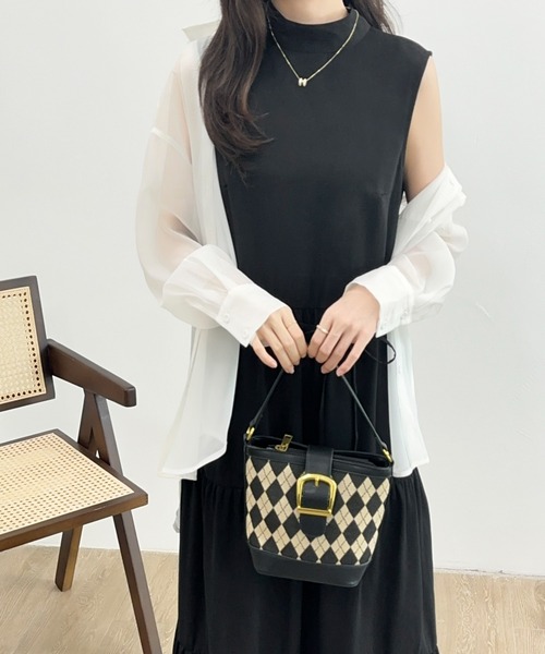 ECLIN(エクラン)の「前後2wayティアードマキシ丈ハイネックロングワンピース(ワンピース・レディース・ブラック/グレイッシュベージュ/グリーン・M/L)」の21枚目の写真