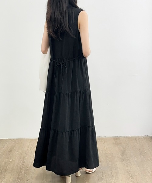 ECLIN(エクラン)の「前後2wayティアードマキシ丈ハイネックロングワンピース(ワンピース・レディース・ブラック/グレイッシュベージュ/グリーン・M/L)」の7枚目の写真