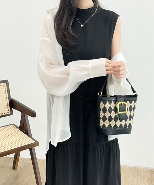 ECLIN(エクラン)の「前後2wayティアードマキシ丈ハイネックロングワンピース(ワンピース・レディース・ブラック/グレイッシュベージュ/グリーン・M/L)」の11枚目の写真