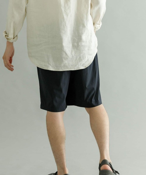URBAN RESEARCH(アーバンリサーチ)の「『UR TECH MoLight』『撥水/UVカット』SHORTS(その他パンツ・メンズ・チャコールグレー/カーキ/ブラック/ネイビー・LARGE/MEDIUM)」の21枚目の写真