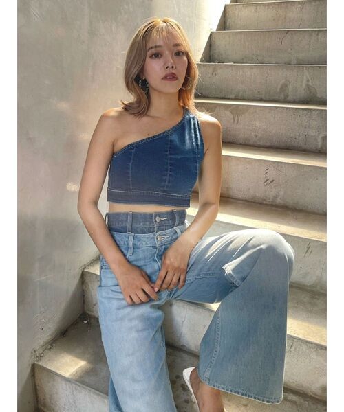 EVRIS（エヴリス）の「【10周年記念】デニムワンショルダートップス（キャミソール・レディース・ブルー・FREE）」の9枚目の写真