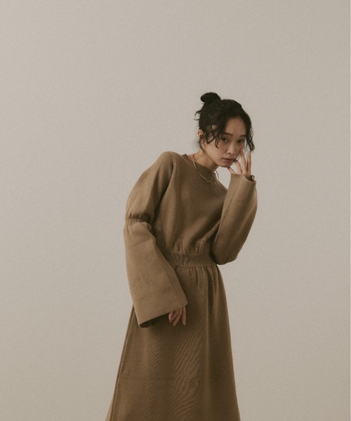 moi tytto（モイテュット）の「フレアスリーブニットワンピース（ワンピース・レディース・ナチュラル/ベージュ/ブラック・FREE）」の11枚目の写真