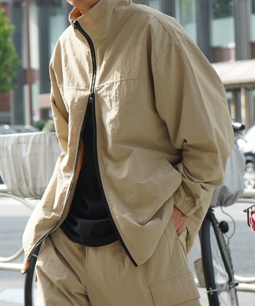 ILL'S（イルズ）の「ZOZO限定展開【セットアップ対応】スタンドネック ダブルジップ ビッグシルエット ナイロンブルゾン 【ILL'S】（ナイロンジャケット・メンズ・ブラック/ベージュ・L/M）」の21枚目の写真