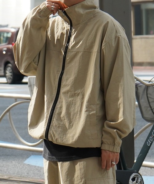 ILL'S（イルズ）の「ZOZO限定展開【セットアップ対応】スタンドネック ダブルジップ ビッグシルエット ナイロンブルゾン 【ILL'S】（ナイロンジャケット・メンズ・ブラック/ベージュ・L/M）」の16枚目の写真