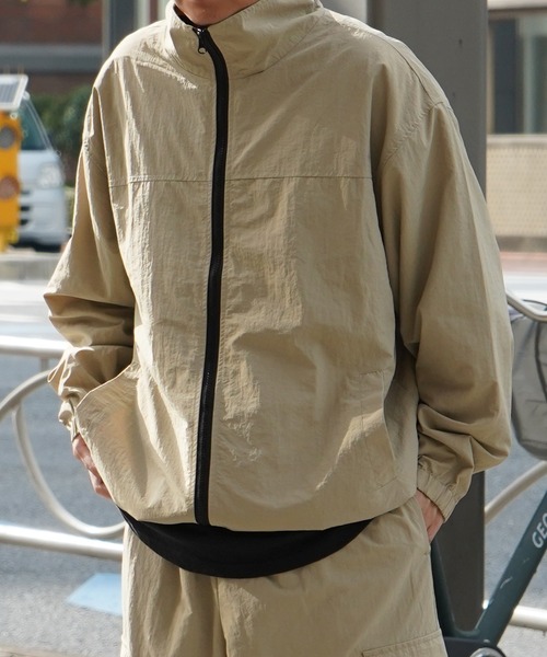 ILL'S（イルズ）の「ZOZO限定展開【セットアップ対応】スタンドネック ダブルジップ ビッグシルエット ナイロンブルゾン 【ILL'S】（ナイロンジャケット・メンズ・ブラック/ベージュ・L/M）」の18枚目の写真